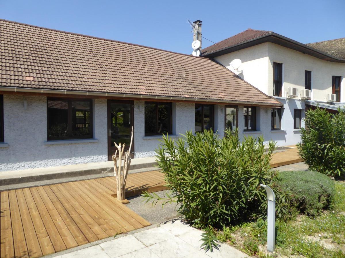 Auberge De La Paillere Lavours Exterior foto
